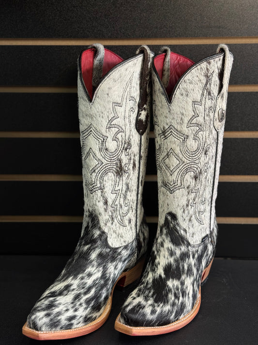 Women's Snip Toe Cowhide Boot- Sz. 8.5
