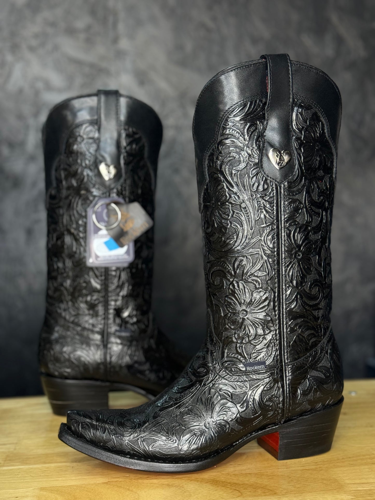 ‘Milan’ Red Bottom Cincelado