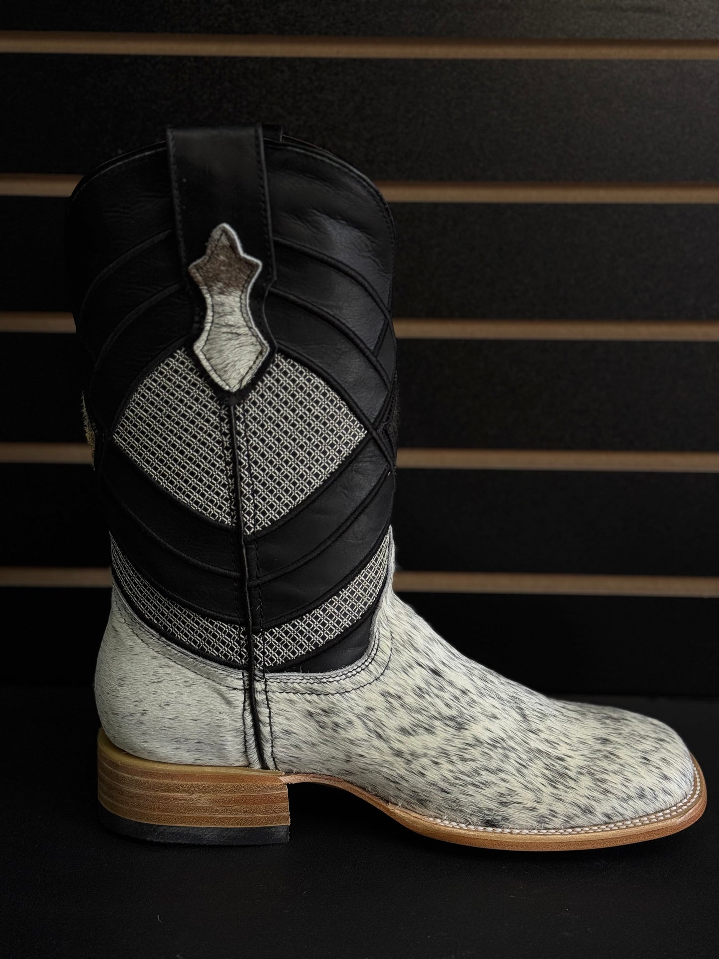 Men's Square Toe Cowhide Boot- Sz. 8.5