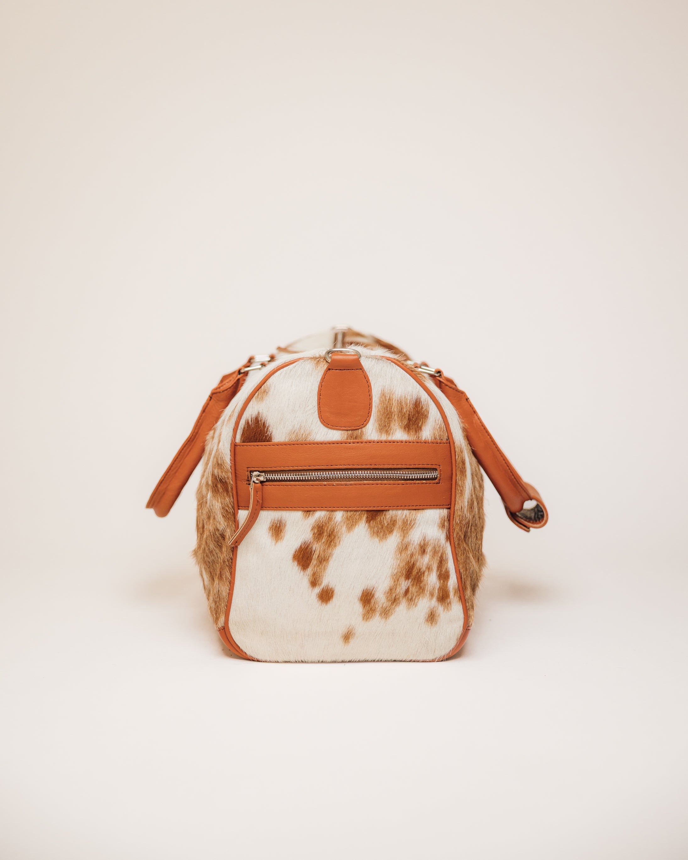 Cowhide duffle bag interior lining, Red Angus