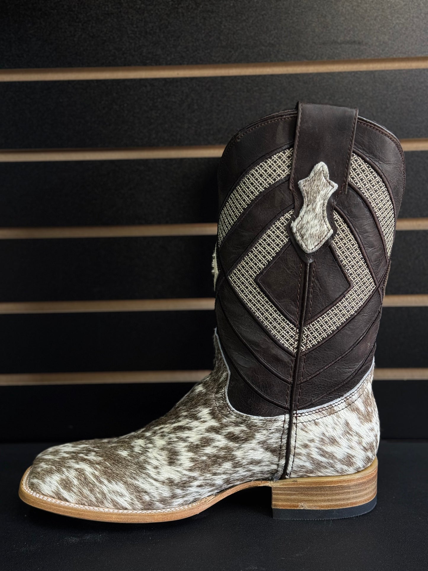 Men's Square Toe Cowhide Boot- Sz. 9