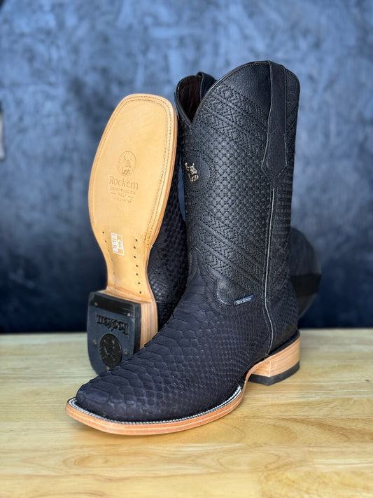 Exotic ‘Black Mamba’ Python