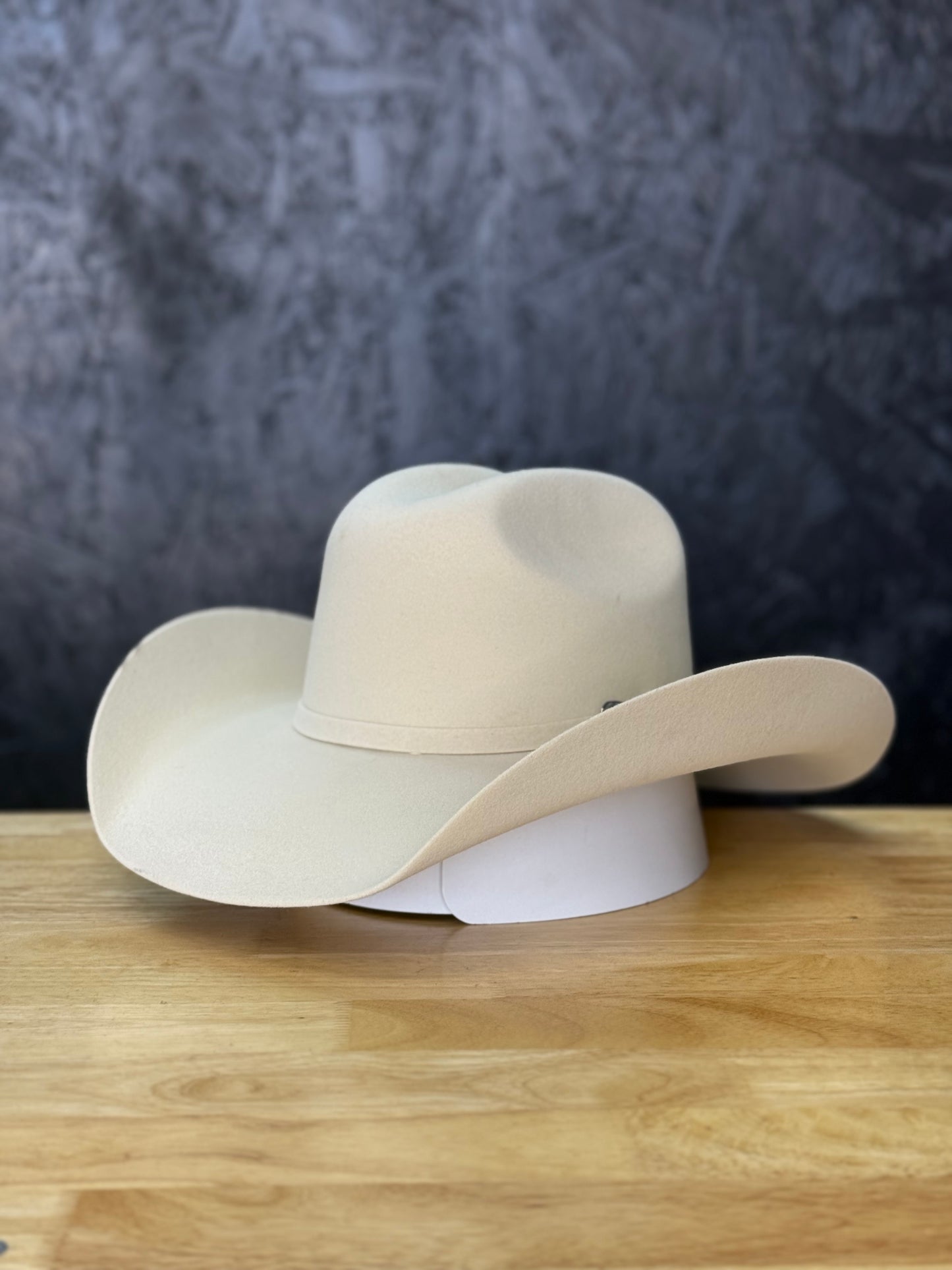 4X ‘Damian’ Ivory Felt Hat