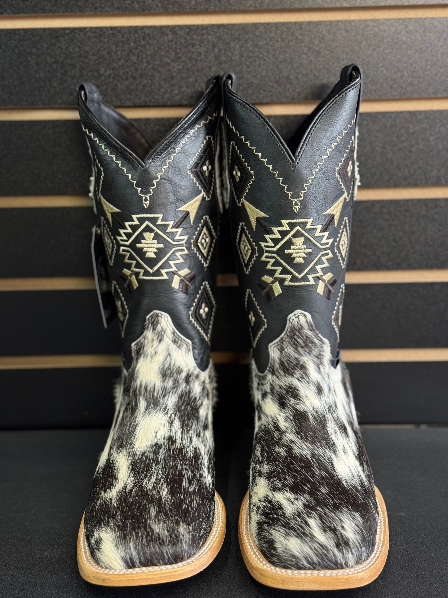 Men's Square Toe Cowhide Boot- Sz. 7