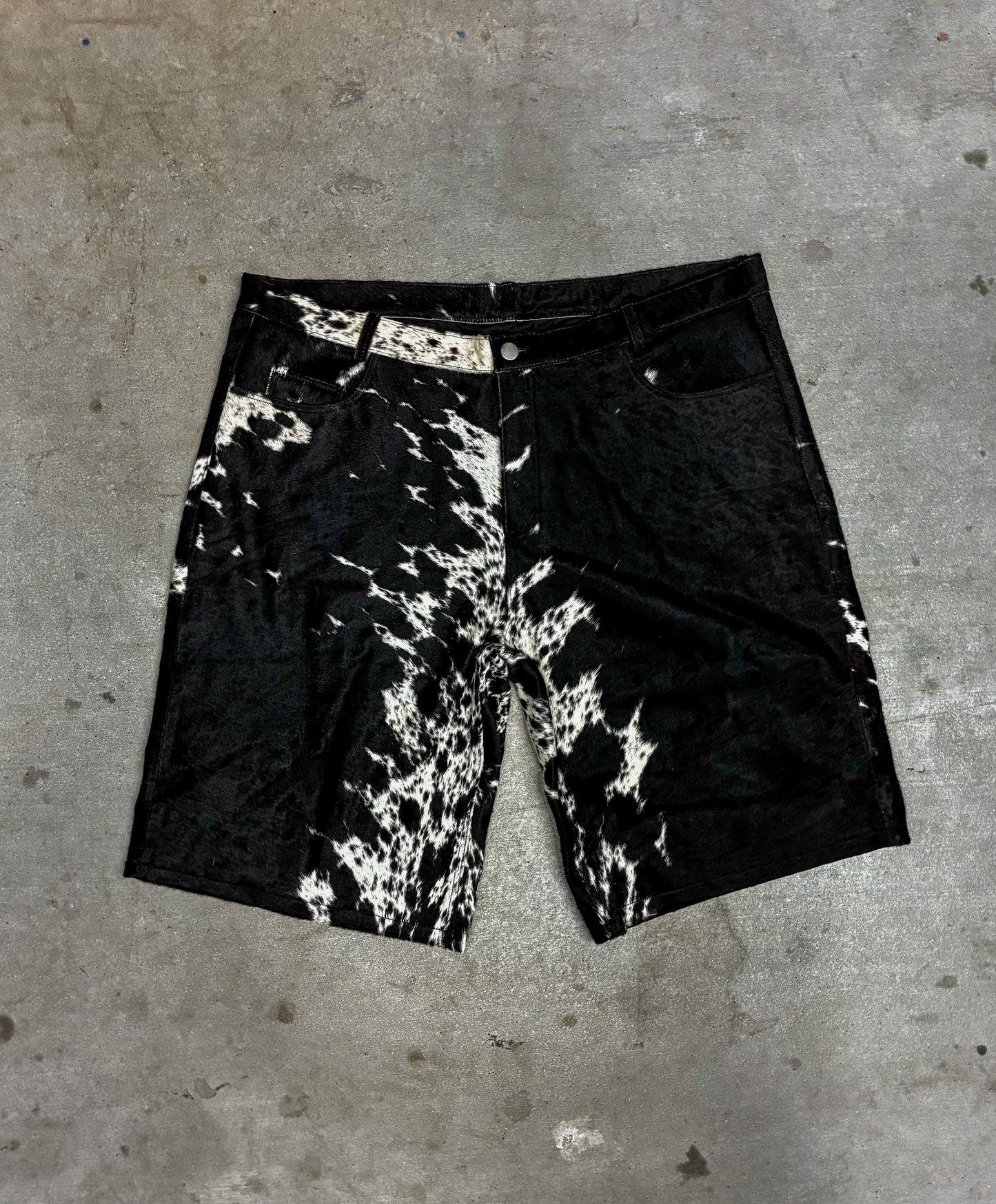 Cowhide Shorts 44