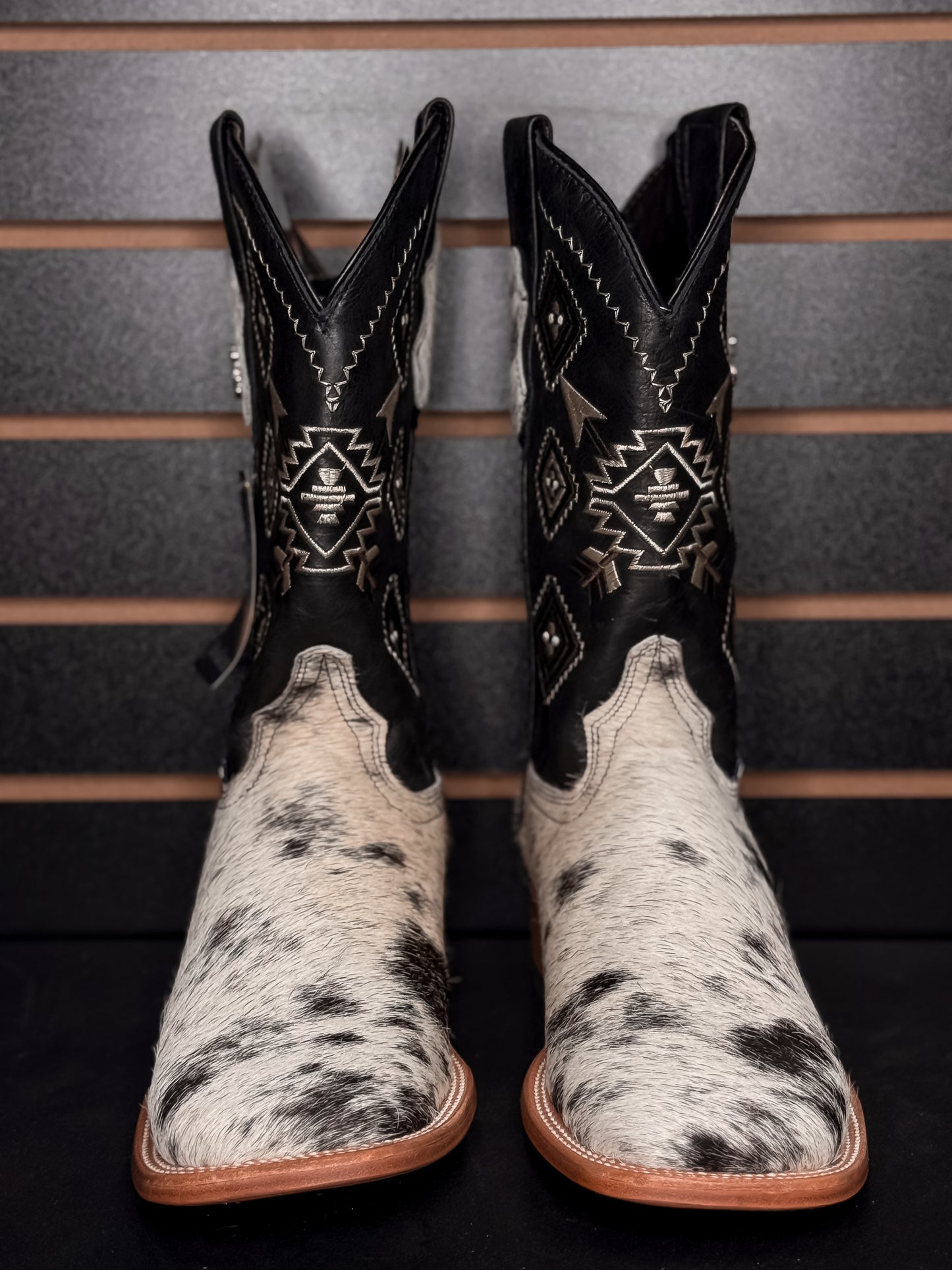 Men's Square Toe Cowhide Boot- Sz. 9.5