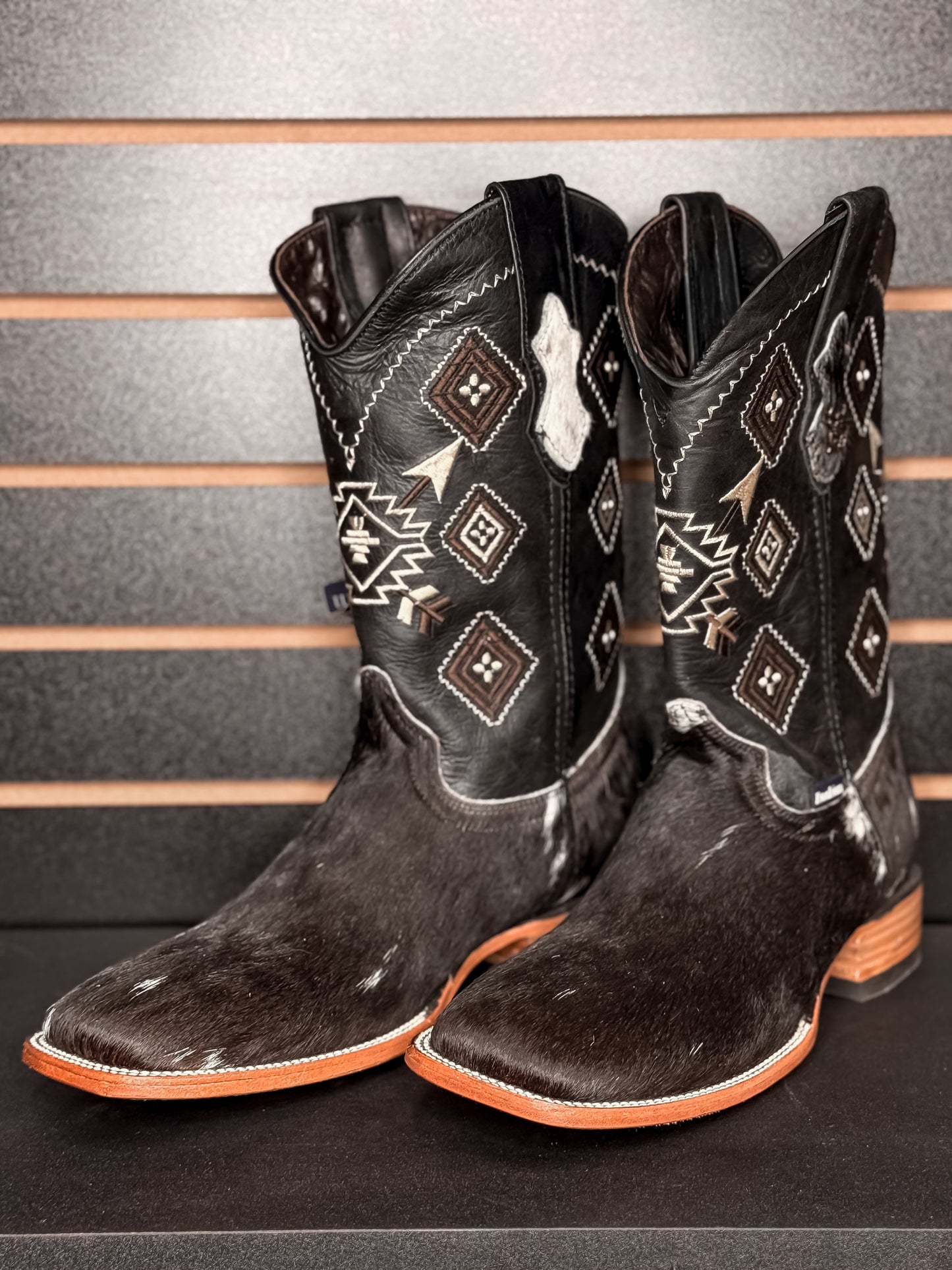 Men's Square Toe Cowhide Boot- Sz. 10