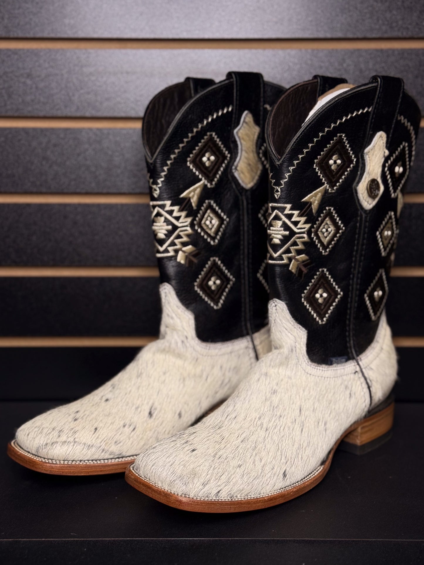 Men's Square Toe Cowhide Boot- Sz. 10.5