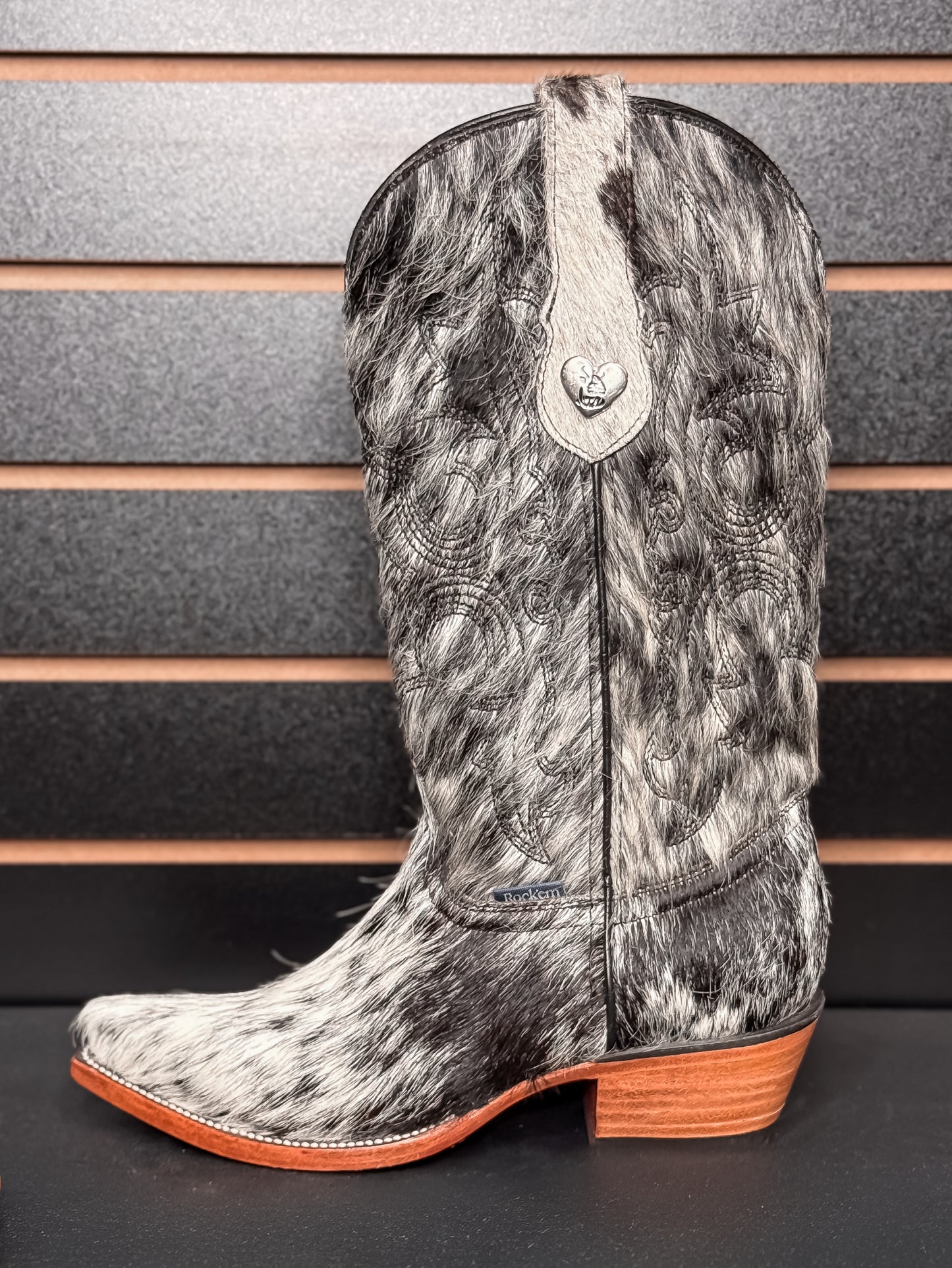 Women's Snip Toe Cowhide Boot- Sz. 6