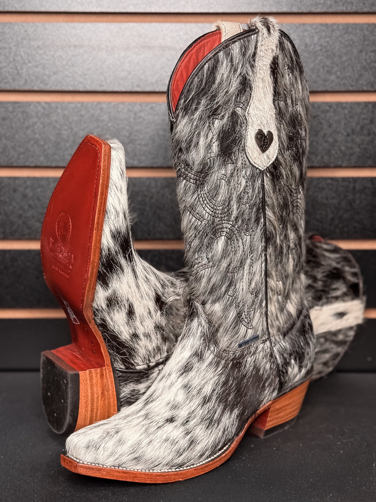 Women's Snip Toe Cowhide Boot- Sz. 6