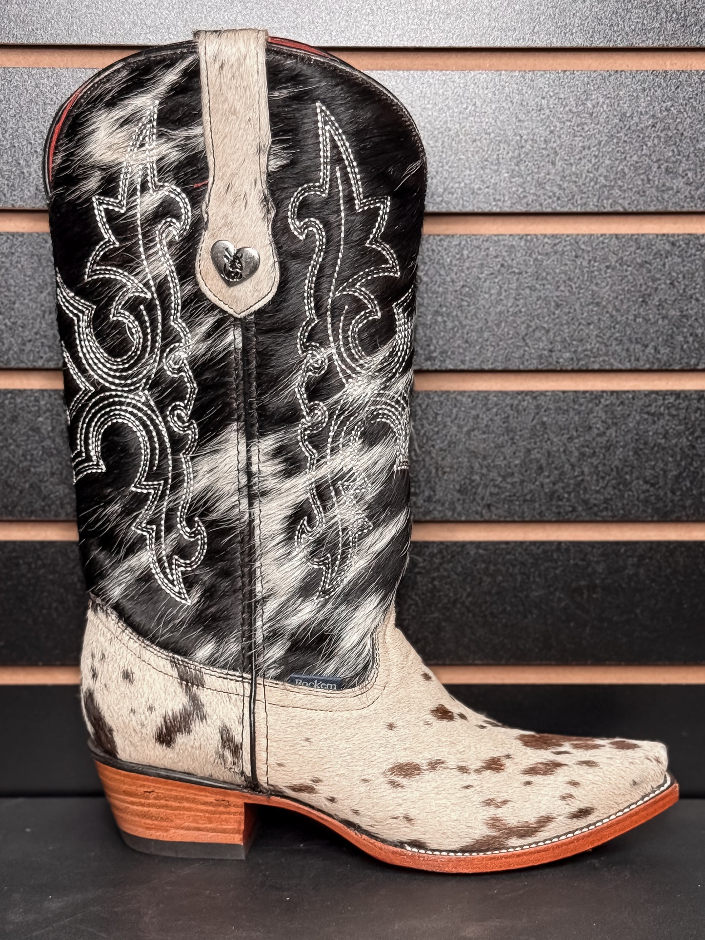 Women's Snip Toe Cowhide Boot- Sz. 9